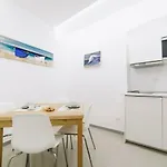 330 דירה